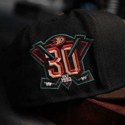 FAM Exclusive — Anaheim Ducks NHL Black / Emerald Green UV 59FIFTY Fitted