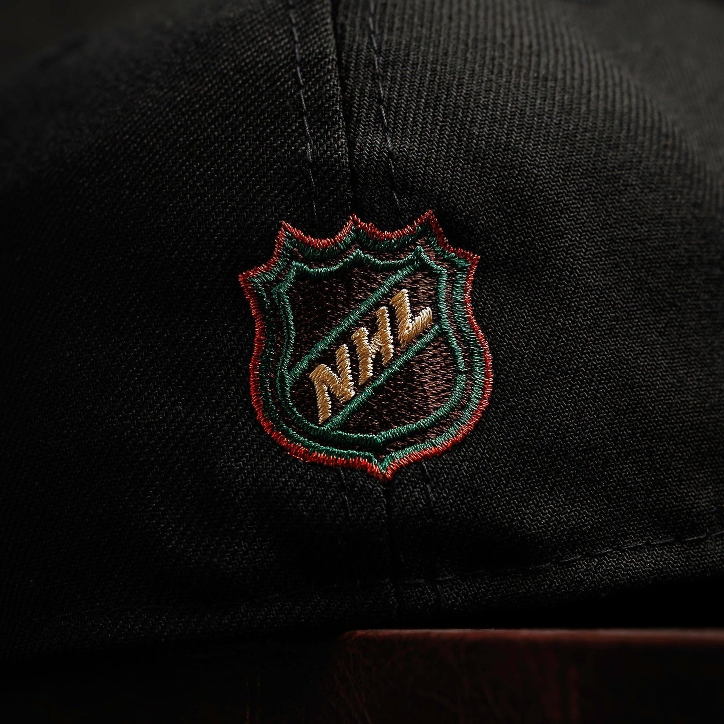 FAM Exclusive — Anaheim Ducks NHL Black / Emerald Green UV 59FIFTY Fitted