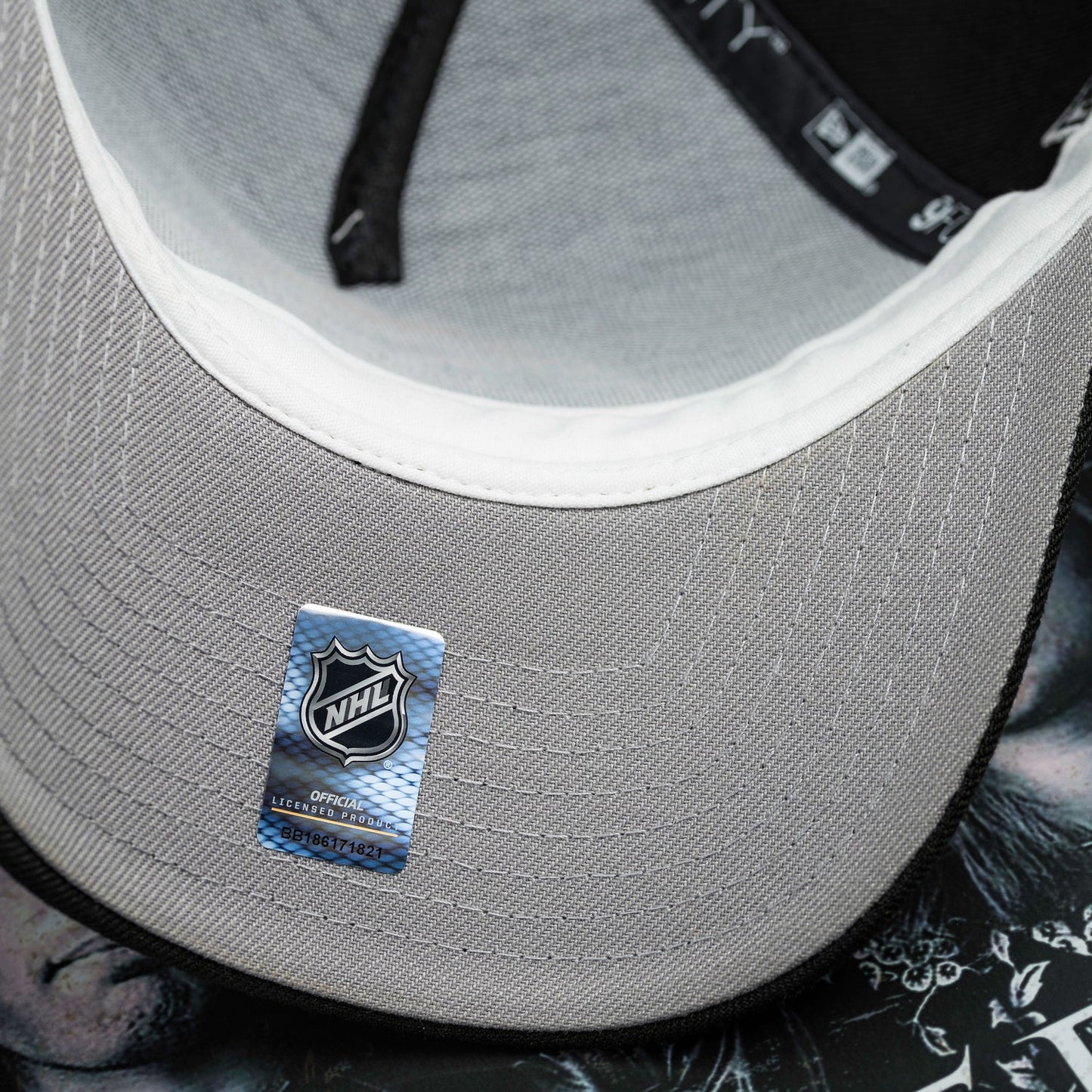 FAM Exclusive — Los Angeles Kings NHL Scarlet Black 9FORTY A-Frame Snapback