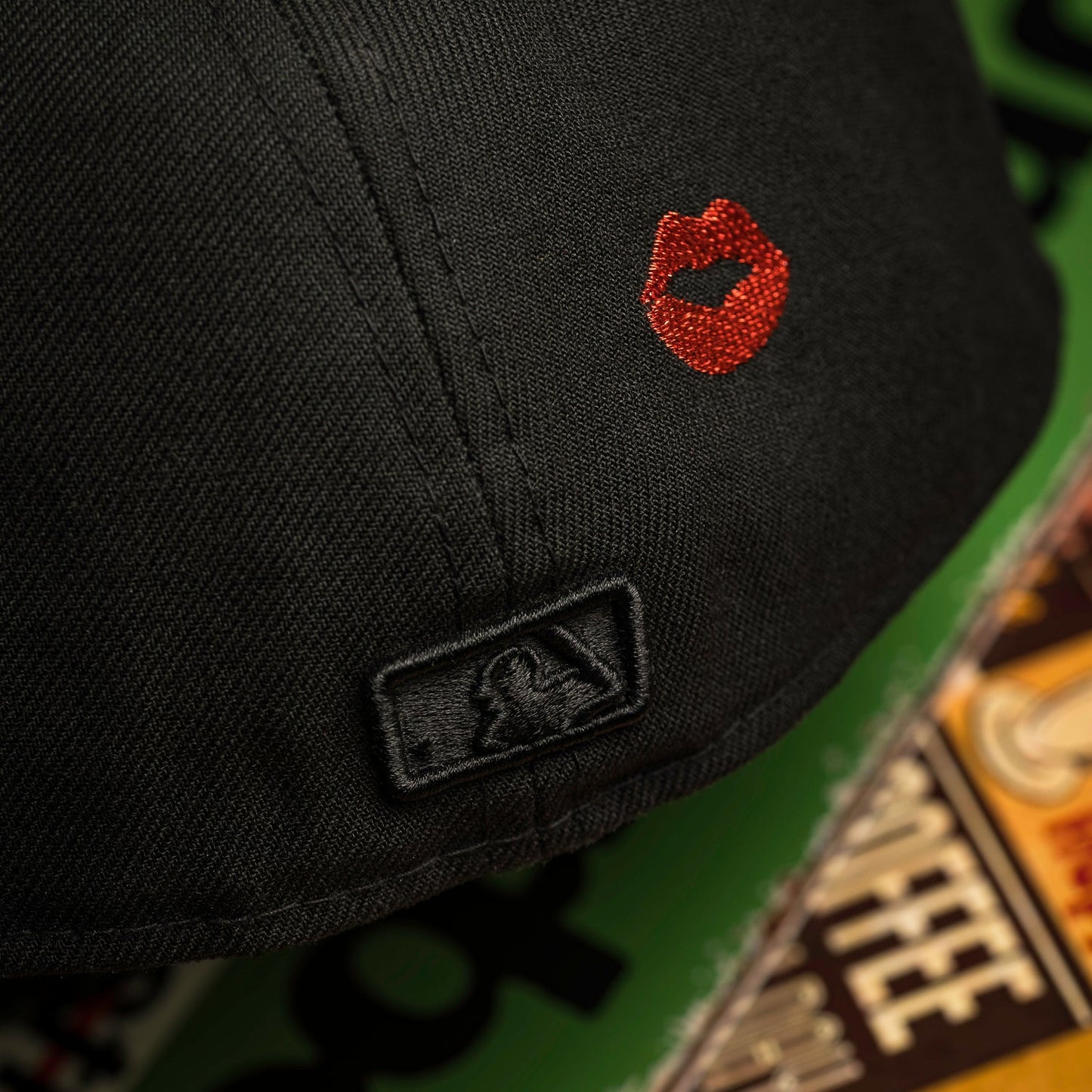 FAM Exclusive — New York Yankees MLB Black Kiss 59FIFTY Fitted