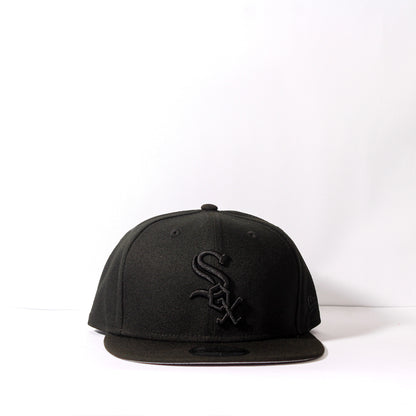 Chicago White Sox Black and Black 9FIFTY Snapback