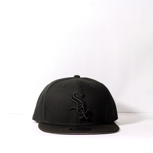 Chicago White Sox Black and Black 9FIFTY Snapback