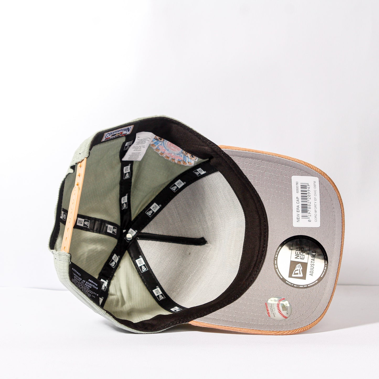 FAM Exclusive — Chicago Cubs Two Tone Micro Cord 9FORTY Snapback