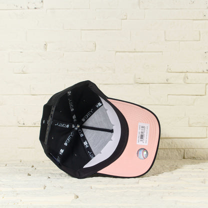 New York Yankees Negra con Corazon 9FORTY A-Frame Snapback