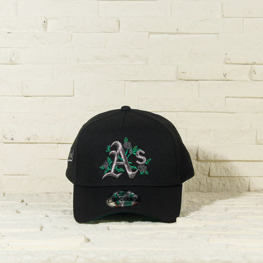 Oakland Athletic's Negra 'Liquid Titanium' 9FORTY A-Frame Snapback