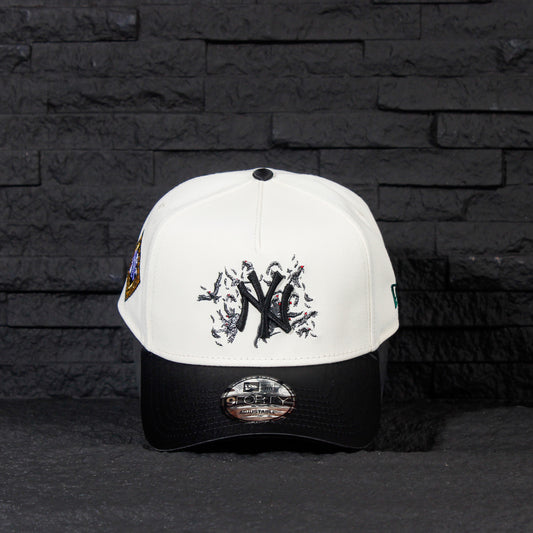 New York Yankees Crema y Viscera Negra de Satin 9FORTY A-Frame Snapback