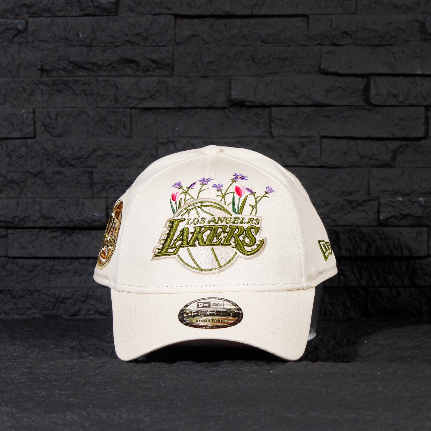Los Angeles Lakers Beige con Flores 9FORTY Ajustable de Cincho