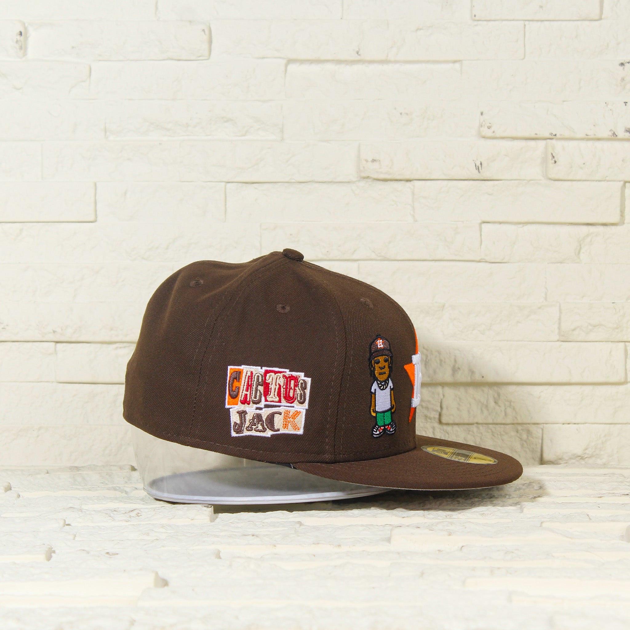EXCLUSIVA ― Travis Scott x New Era Cafe 59FIFTY Fitted – LOOKER GT