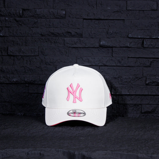 New York Yankees Crema 9FORTY A-Frame Snapback