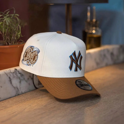 FAM Exclusive — New York Yankees Crema y Viscera Cafe 9FORTY A-Frame Snapback