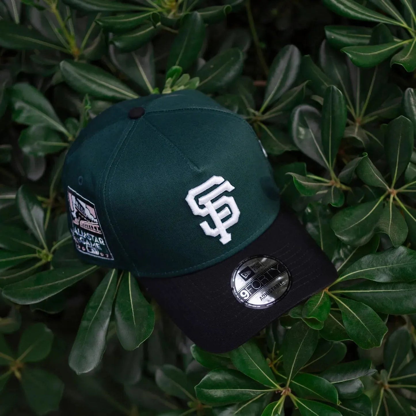 FAM Exclusive — San Francisco Giants Verde con Viscera Negra 9FORTY A-Frame Snapback
