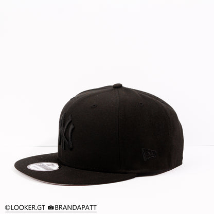 New York Yankees Black on Black — 9FIFTY