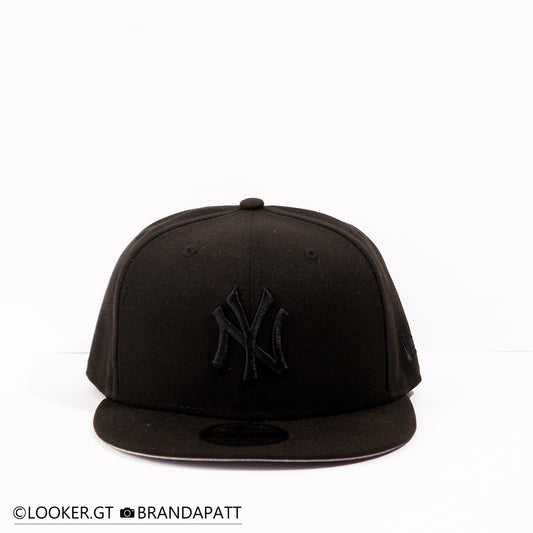 New York Yankees Black on Black — 9FIFTY
