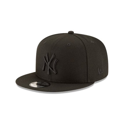 New York Yankees Black on Black 9FIFTY Snapback