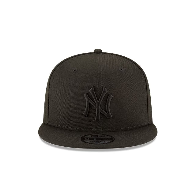 New York Yankees Black on Black 9FIFTY Snapback