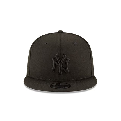 New York Yankees Black on Black 9FIFTY Snapback