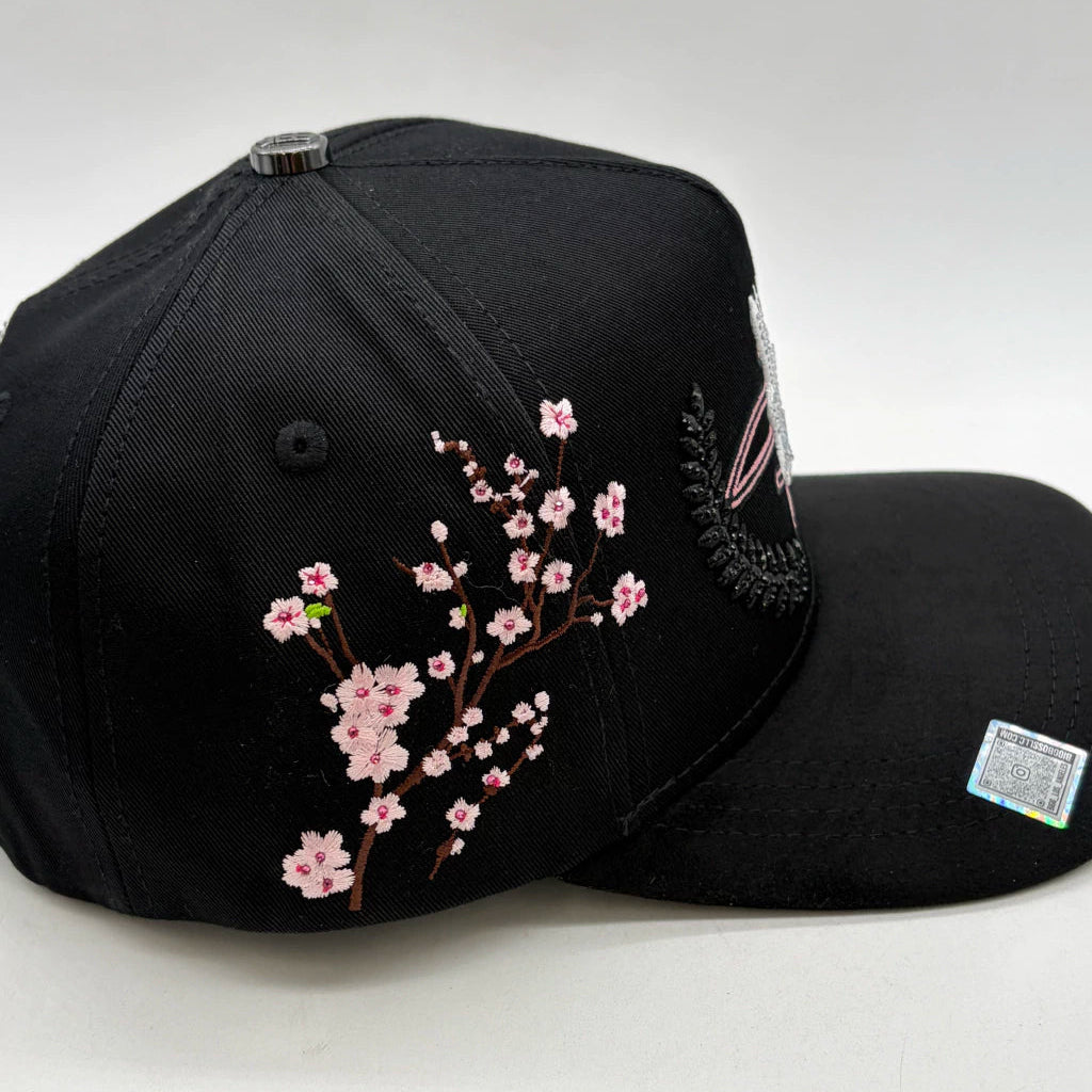 LA Noir Blossom