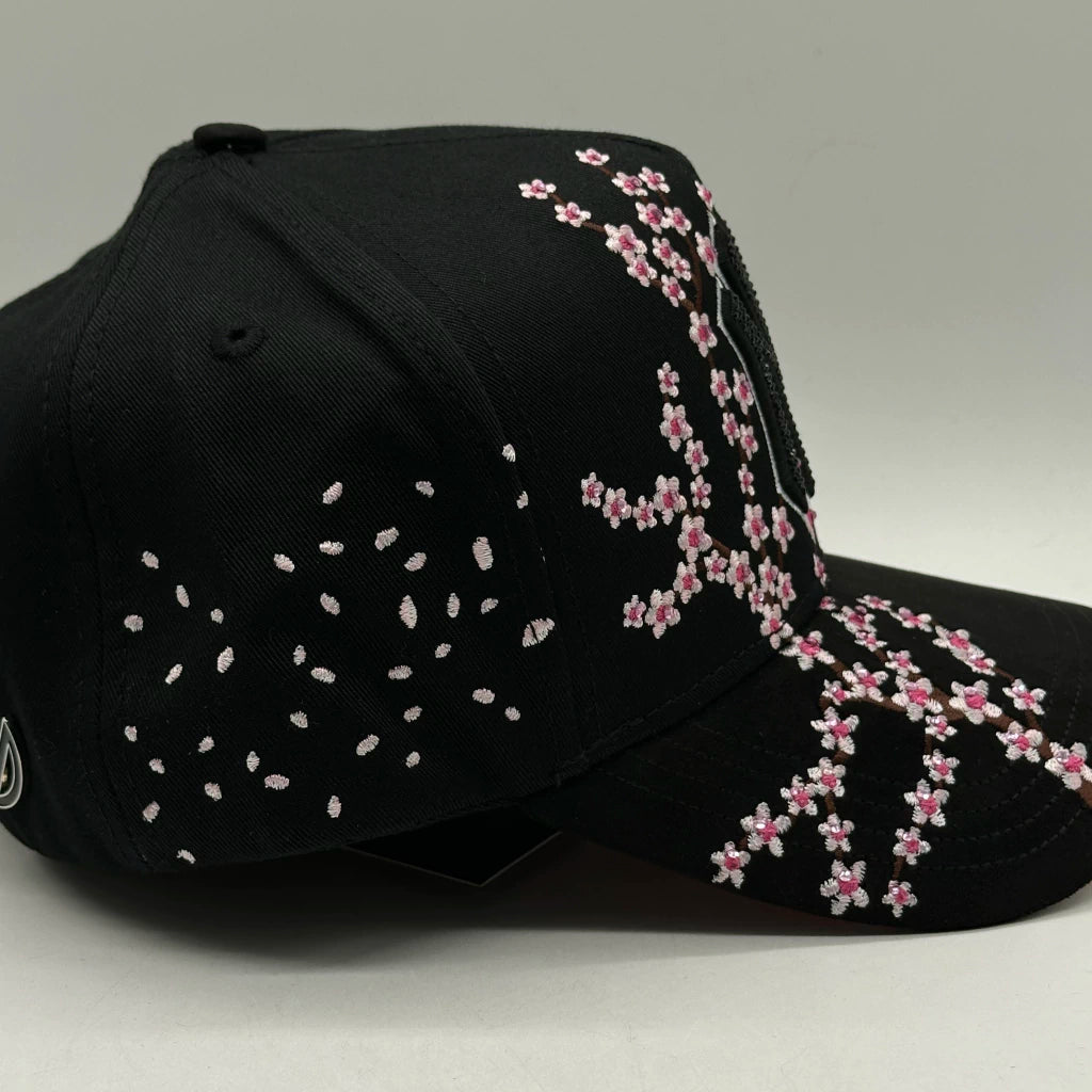 Sakura Black