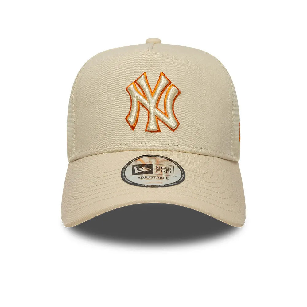 New York Yankees Outline Cream 9FORTY E-Frame Trucker