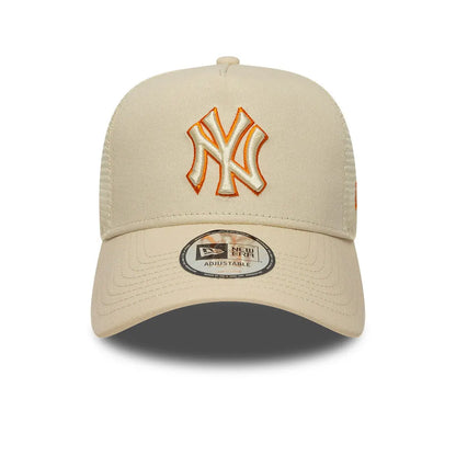 New York Yankees Outline Cream 9FORTY E-Frame Trucker